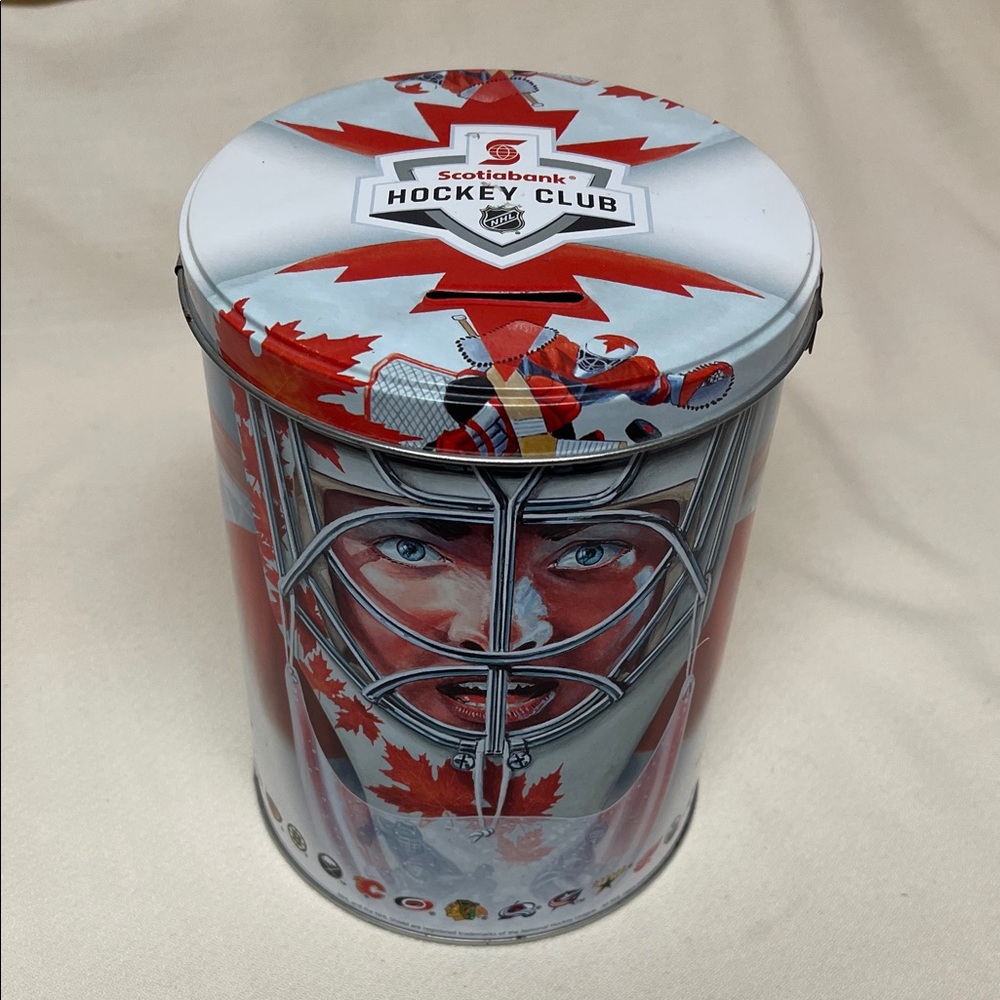 Scotiabank Hockey Club Tin